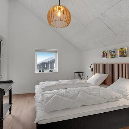 Holiday home Amazing In With House Sea View