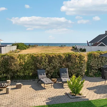 Holiday home Amazing In With House Sea View