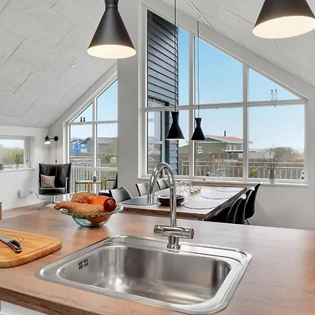 Amazing In With House Sea View Holiday home