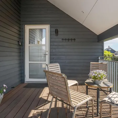 Amazing In With House Sea View Holiday home *